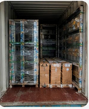 Ventanas empacadas en contenedor